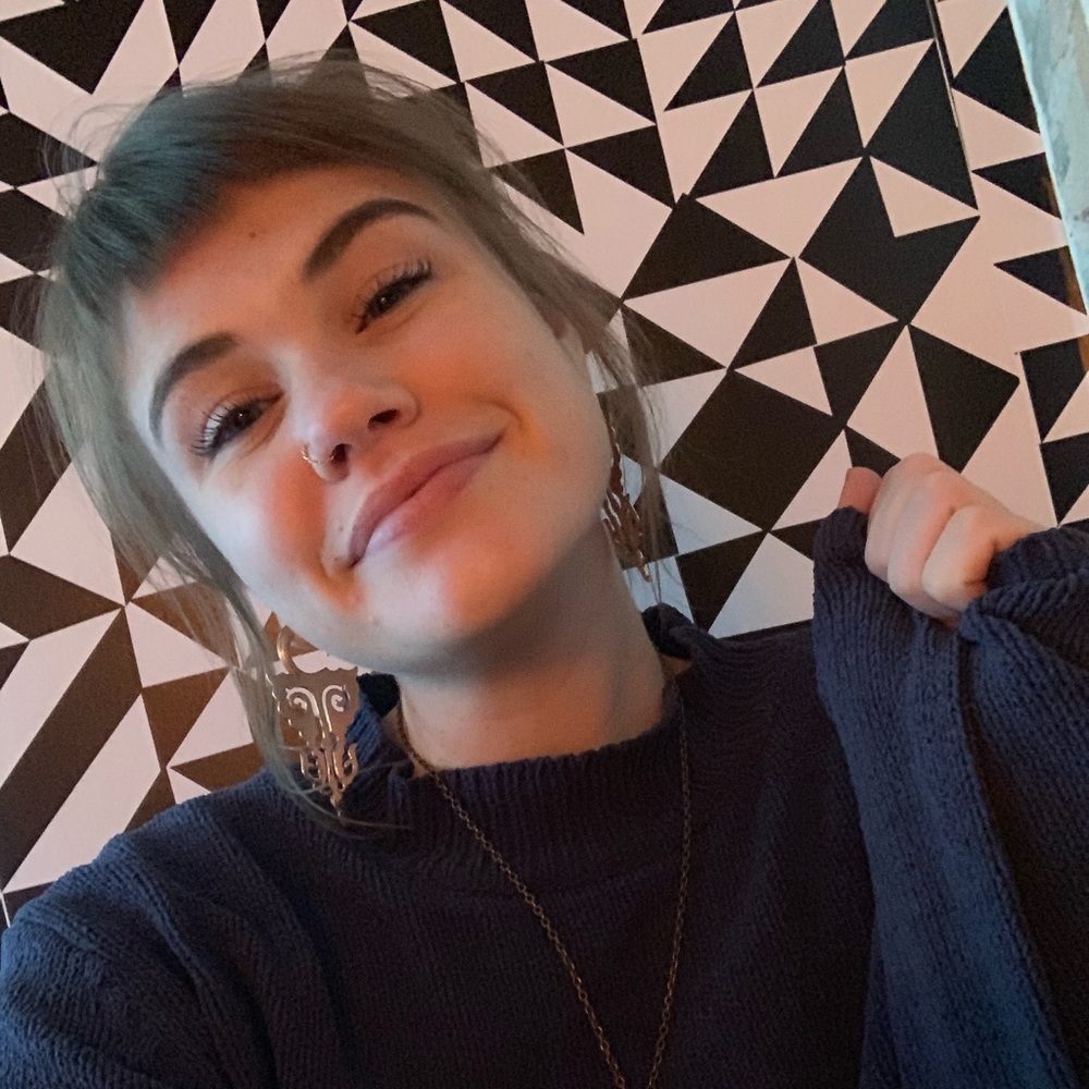 Meet your Posher, Jade